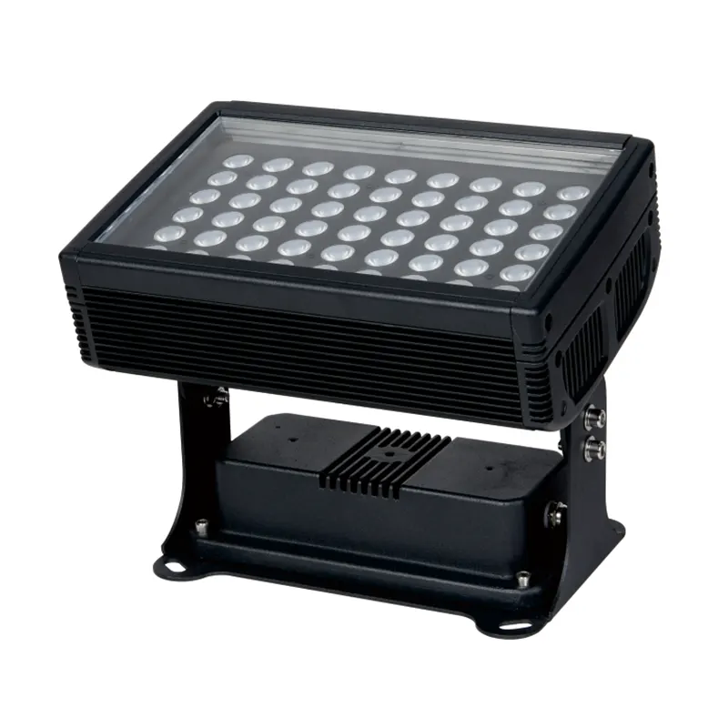 Comment les lumières extérieures LED transforment-elles les espaces de vie modernes?